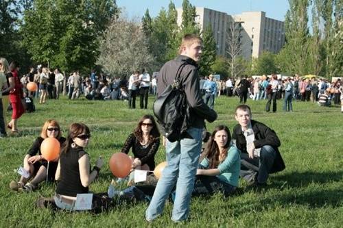 В Ростове  «поляна встреч» выпускников РГУ на Зорге может превратиться в «полноценный парк»