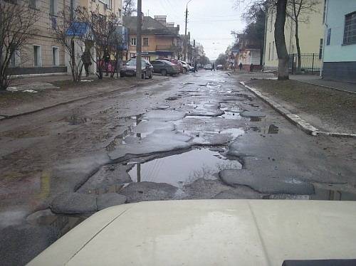 Названы сроки ямочного ремонта на основных и второстепенных дорогах в Ростове