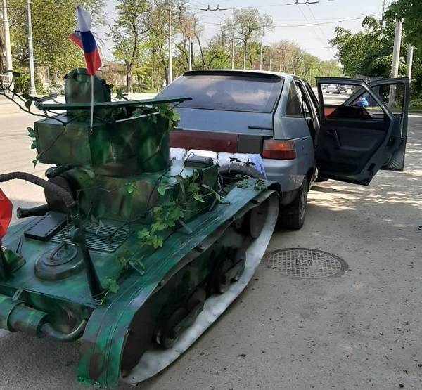 В Таганроге превратившего прицеп в танк автолюбителя лишили прав