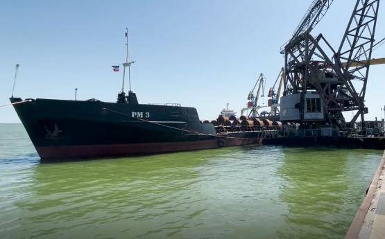 Первое судно из Мариуполя встало на рейд в порту Ростова 3 июня