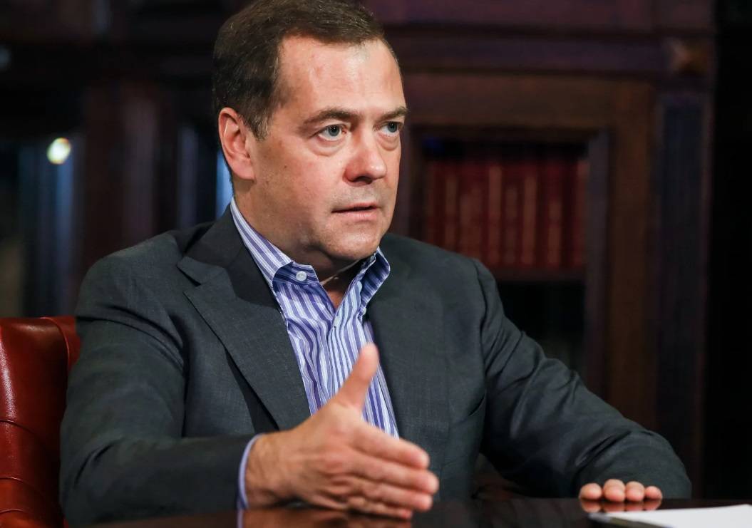 Дмитрий Медведев заявил, что Украины не будет на карте мира через два года