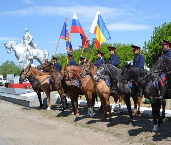 Атаман Долуда резко раскритиковал увлекшихся фестивалями казаков из-за неучастия в СВО