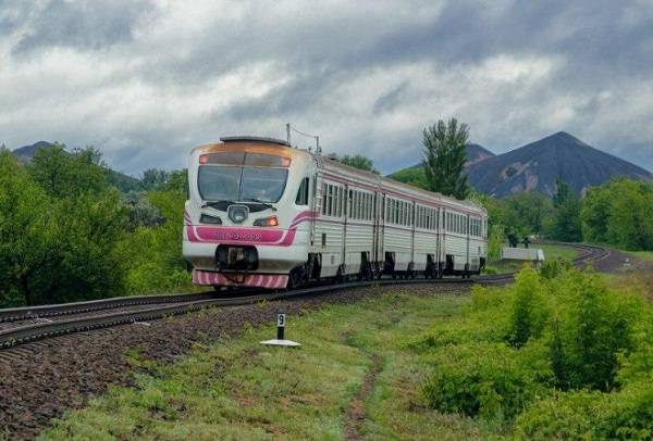 Голубев заявил, что поезда из ЛНР и ДНР начнут ездить в Ростовскую область