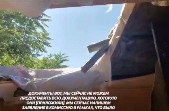 В Ростове семья из дома на Серафимовича, в котором экскаватор снес крышу, не может получить компенсацию