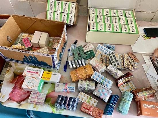 В Ростове полицейские задержали лжеаптекаря, который торговал поддельными препаратами для эрекции