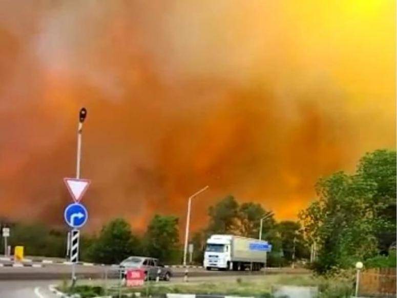 Сильнейший за последние годы пожар в Ростовской области тушат более 300 человек и самолет Ил-76