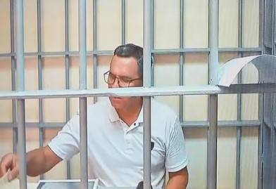 В Ростове окружной военный суд оставил под стражей подозреваемого в растрате замкомандующего ЮВО Виктора Воронова