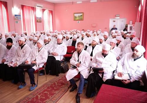 В окружном военном госпитале Ростова проходят сборы по военно-медицинской подготовке священников