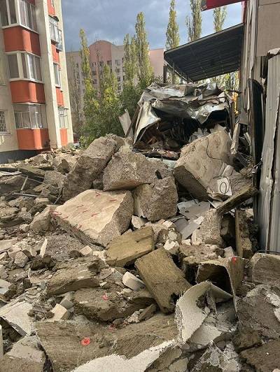 Гладков заявил об отсутствии пострадавших при попадании ракеты в жилой дом в Белгороде