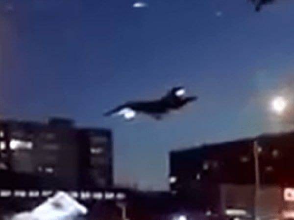 В сети появилось видео падения Су-34 в Ейске, сделанное с самого близкого расстояния