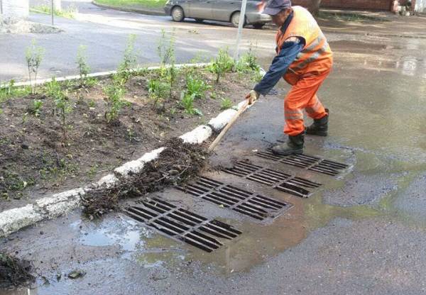 В Ростове тысячи колодцев ливневой канализации не смогли найти