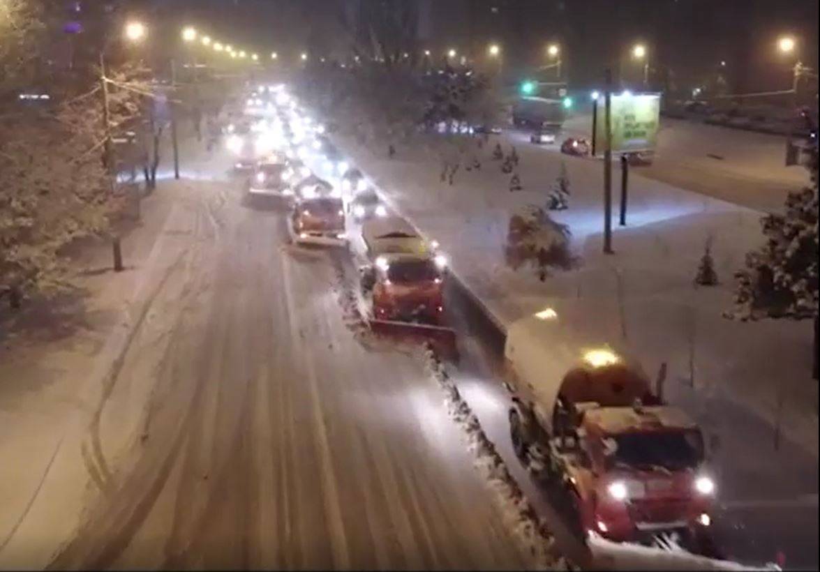 В Ростове власти отреагировали на прогноз погоды приведением коммунальных служб города в режим повышенной готовности