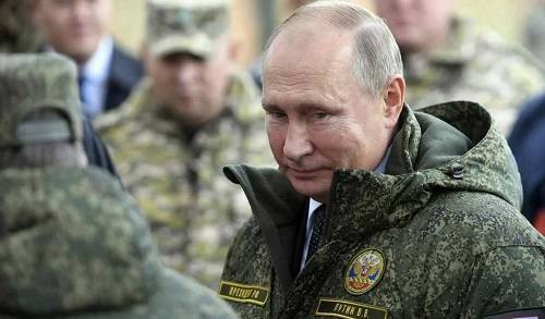 Владимир Путин объявил о приостановке Россией своего участие в Договоре о стратегических наступательных вооружениях