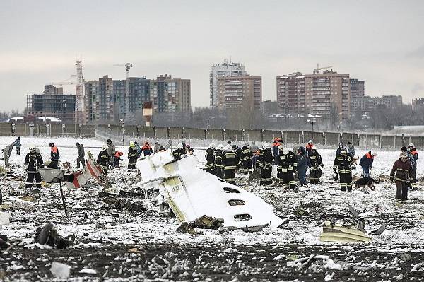 В Ростове прошли траурные мероприятия по поводу 7-й годовщины катастрофы авиарейса из Дубая