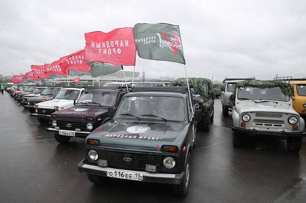 Ростовская область направила 300 автомобилей в зону СВО