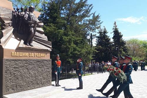 В Ростовской области открыли памятник воинам, погибшим в СВО, а также в Афганистане и Чечне