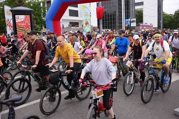 В Ростове состоялся велопарад с участием 7 тысяч человек
