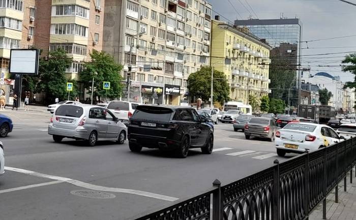 Депутат предложил раскрыть данные о 13 тысяч таксистах в Ростовской области