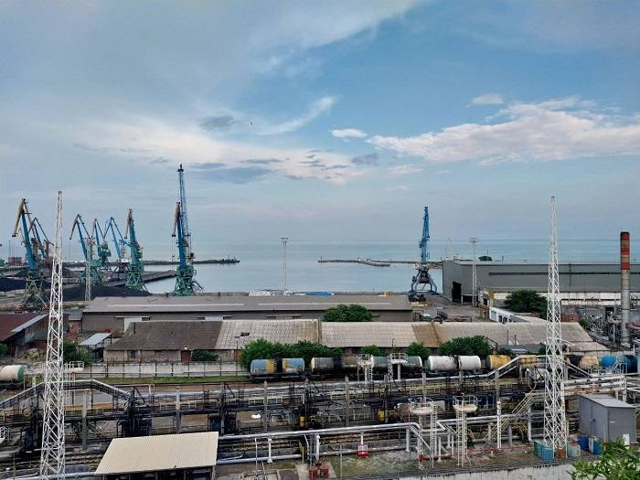 В августе через порты Ростовской области на экспорт ушло почти 300 тыс. тонн зерна