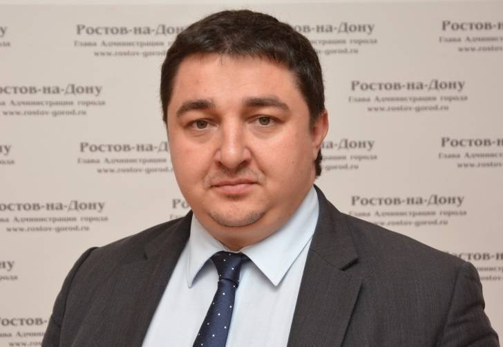 ФСБ задержала экс-главу управления торговли Ростова Тихонова