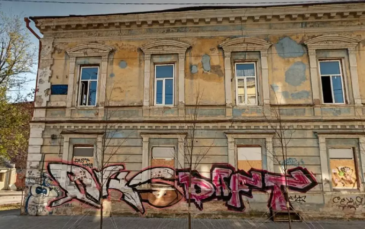 В Ростове здание туберкулезного диспансера переделывают в поликлинику