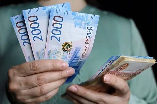 В Ростове первому замглавы администрации района предложили зарплату в 50 тысяч рублей
