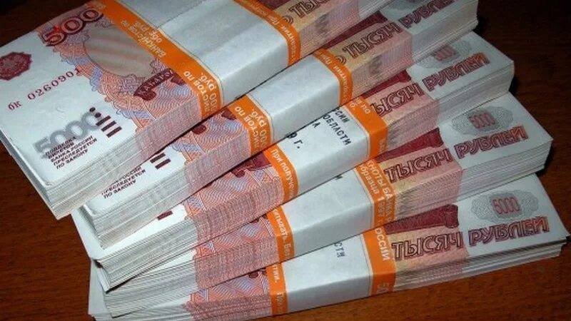 Зарплату от миллиона рублей получают 143 жителя Ростовской области