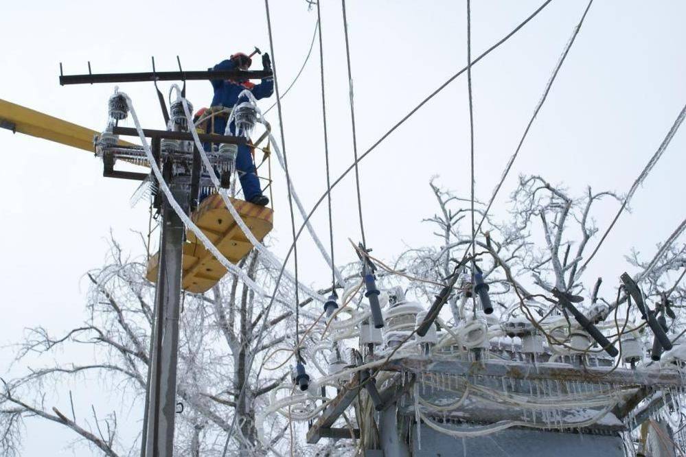Энергетики Ростовской области подготовились к возможным обрывам проводов из-за непогоды