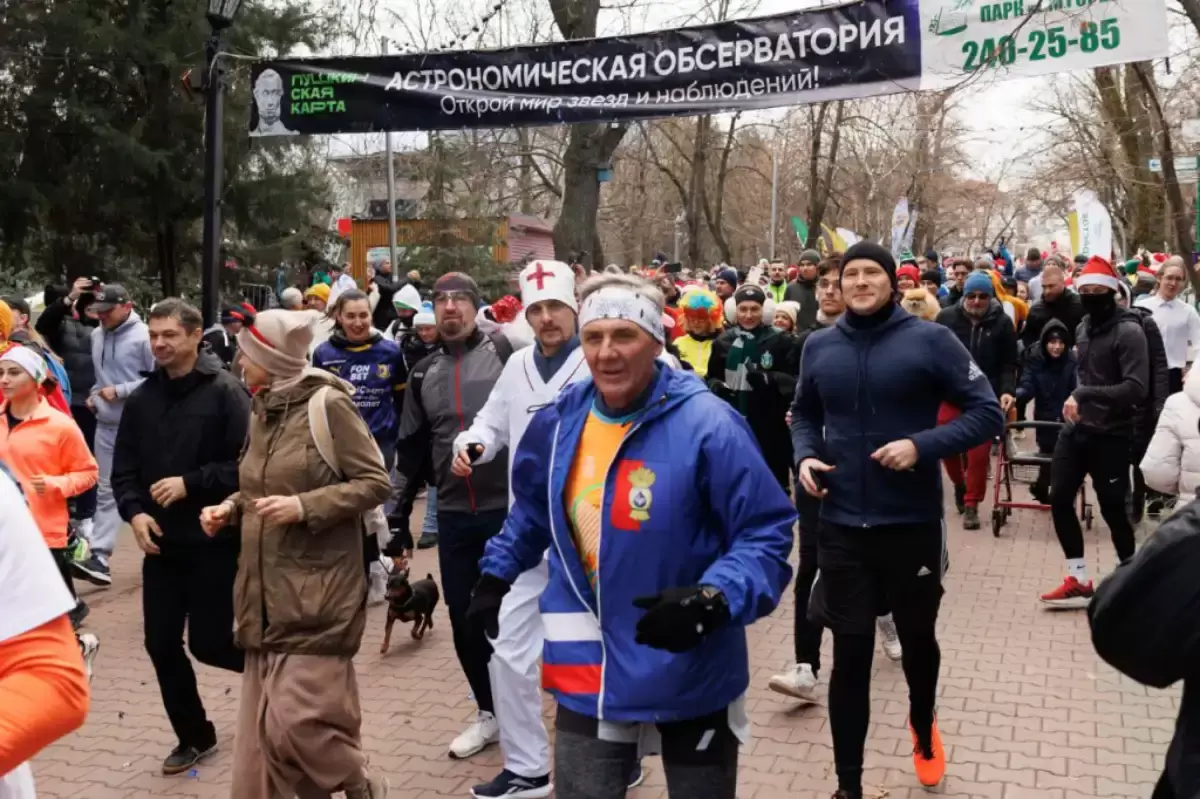 Более 3 тысяч ростовчан приняли участие в утреннем забеге 1 января