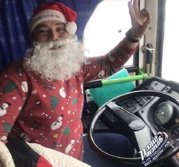 Ростовчан восхитил Дед Мороз за рулем городского автобуса
