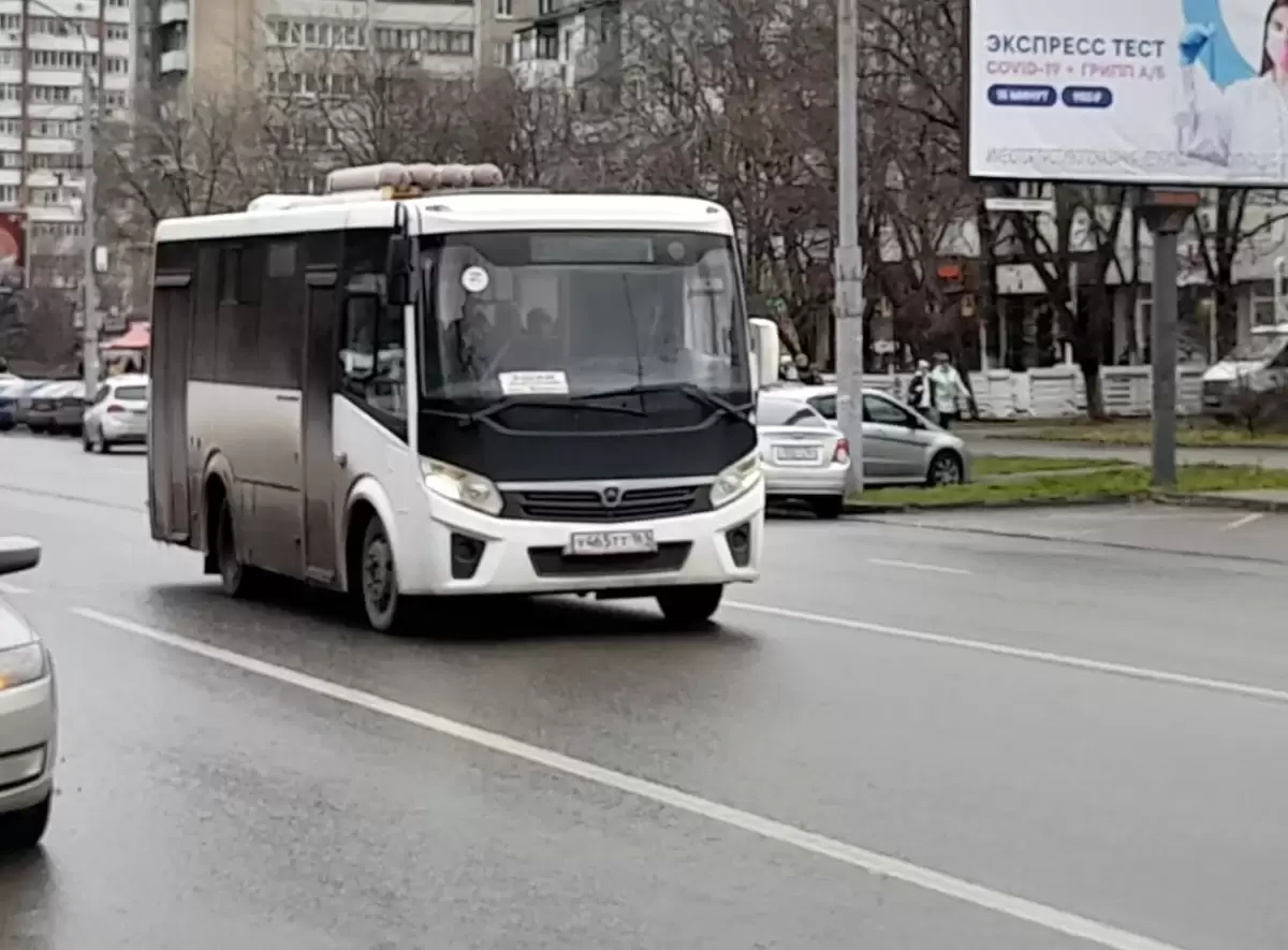 Все автобусные маршруты Таганрога поделили «на троих»