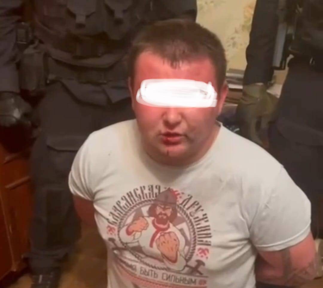17-летний украинец, избивавший прохожих в Ростовской области, раскаялся на камеру