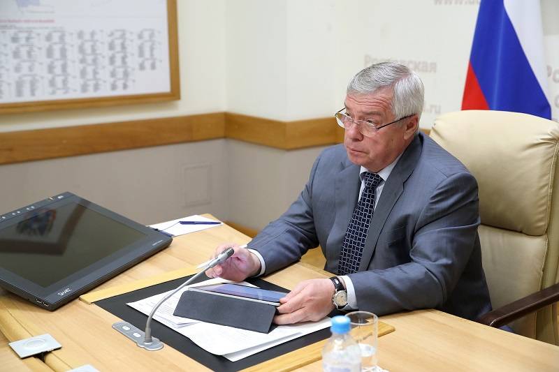 Василий Голубев утвердил план работ по решению проблемы с подтопления домов в Ленинаване