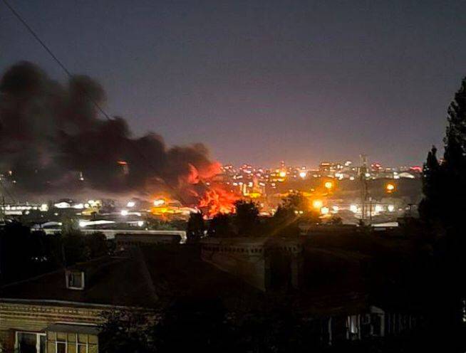 Ночью горел рынок в Аксае