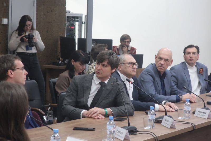 Капремонт Донской публичной библиотеки обсудили с общественностью