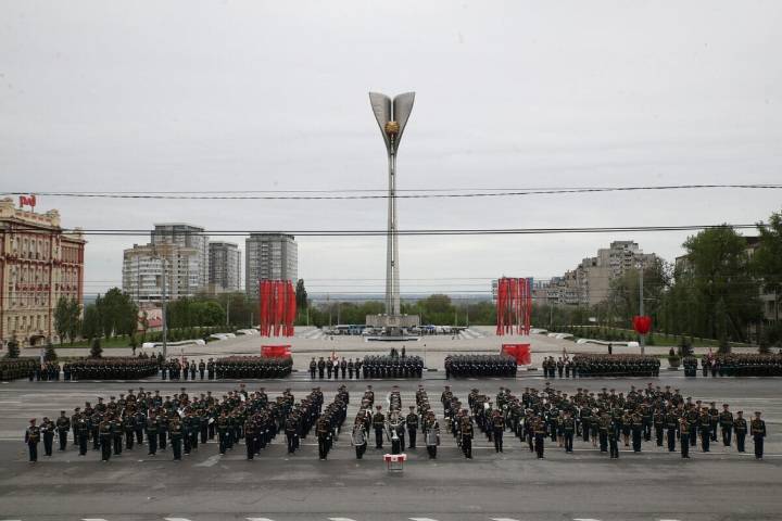 Военные парады 9 мая в Ростове и Новочеркасске пройдут со зрителями