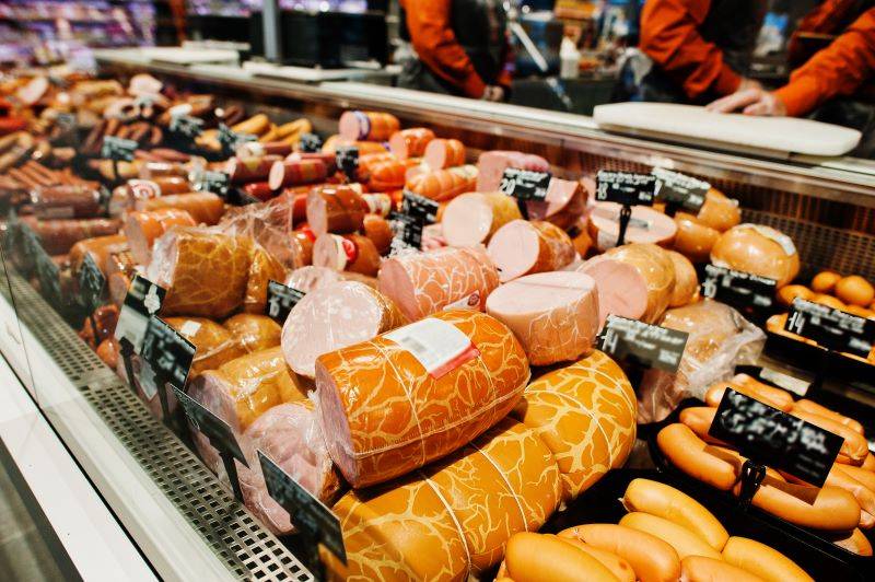 В Ростовской области у производителей мясной молочной и рыбной продукции отозвали 124 декларации о соответствии