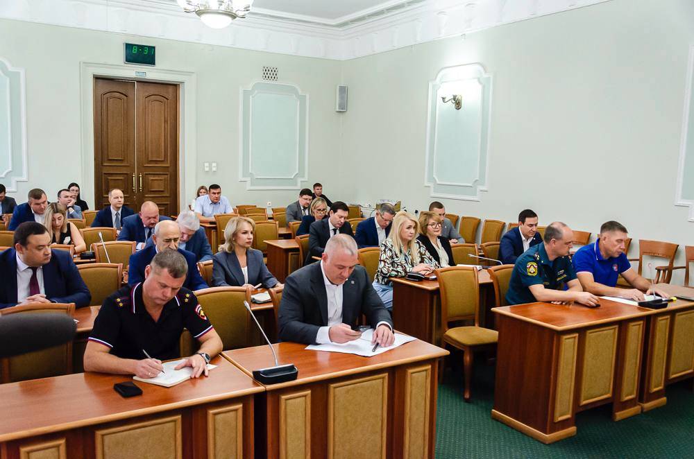 В Ростове введен режим ЧС в границах пострадавших от ночной атаки домов