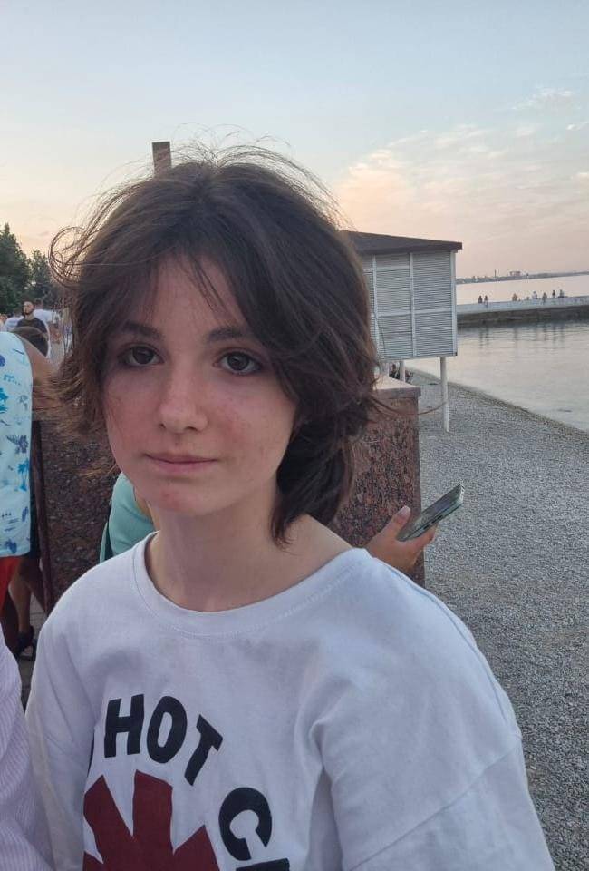 В Ростове-на-Дону пропала 13-летняя девочка: полиция просит помощи в поисках