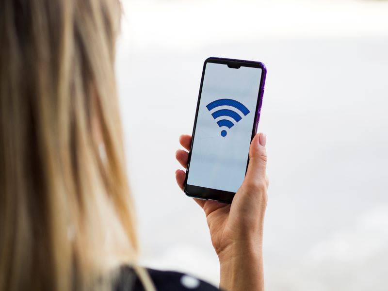 Донские власти протестировали  работу бесплатного Wi-Fi на вокзалах Ростова и Таганрога