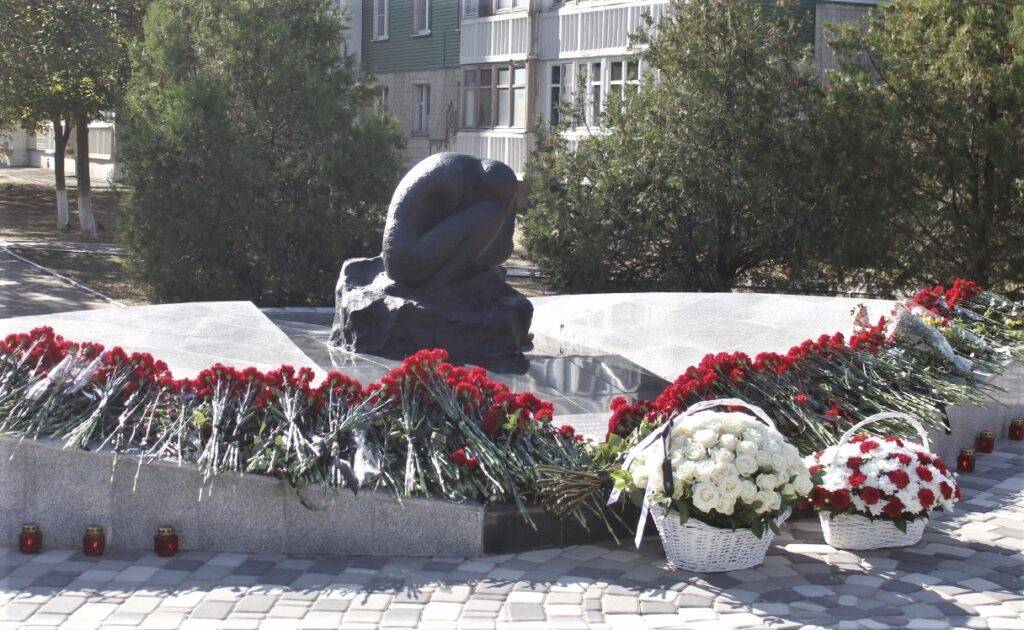В Волгодонске вспоминают жертв теракта 16 сентября 1999 года