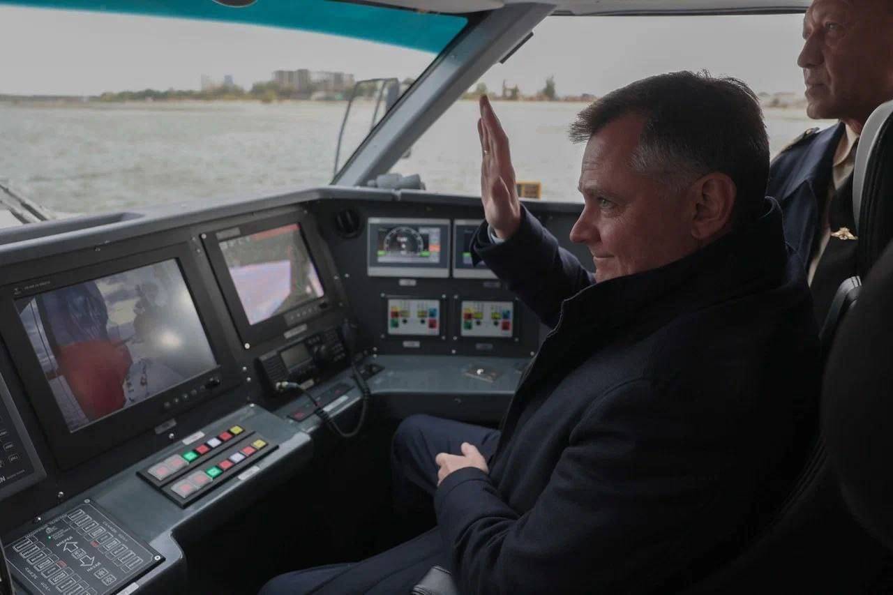 Юрий Слюсарь лично встретил прибывший в Ростов «Метеор»