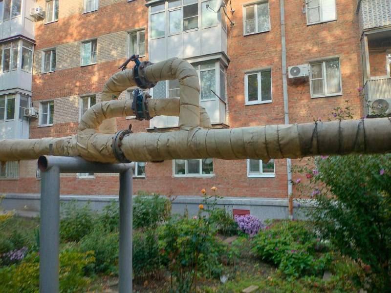 Из-за порывов на сетях 39 домов в Таганроге отключены от тепла