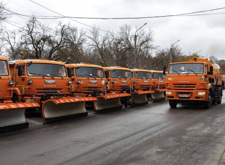 Ростов готовится к зиме: коммунальные службы проверили снегоуборочную технику