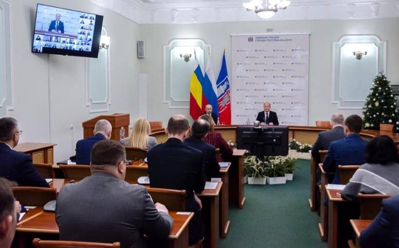 В Железнодорожном районе Ростова в месте падения обломков БПЛА введен режим ЧС