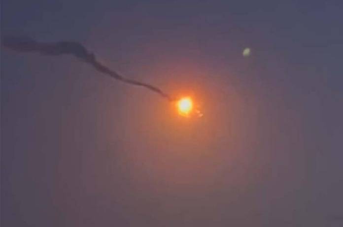 В Таганроге около 6 часов утра раздалось несколько взрывов, работали сирены воздушной тревоги